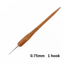 Load image into Gallery viewer, Alileader Crochet Hook For Dreadlocks Wig Needle 1/2/3 Hook Needle Hair Extension Tool Braider 0.5Mm/0.75Mm Bamboo Needle Holder