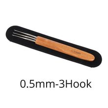 Load image into Gallery viewer, Profeesional Dreadlock Crochet Bamboo Handle Hook 0.5Mm 0.75Mm 1-Hook 2-Hooks 3-Hooks Needle For Dreads Lock Needle 1Pcs/Set
